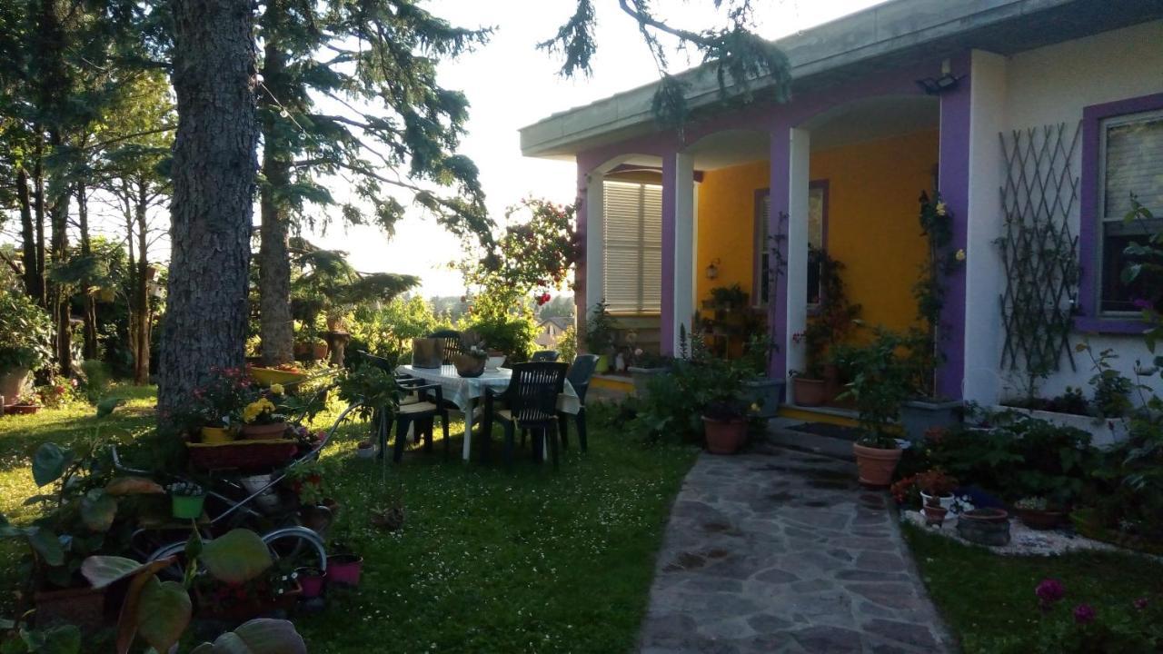 Nel Giardino Di Oz Bed & Breakfast Fornovo di Taro Exterior photo